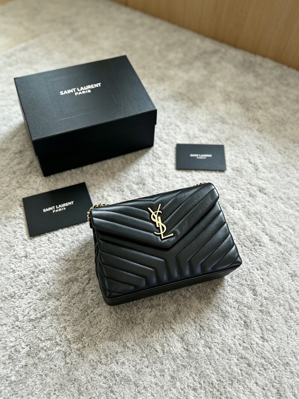 Saint Laurent Loulou Medium Bag - Picture 2 of 5